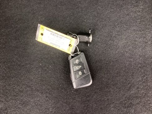 Used 2023 Volkswagen Taos S AWD/4WD image 38