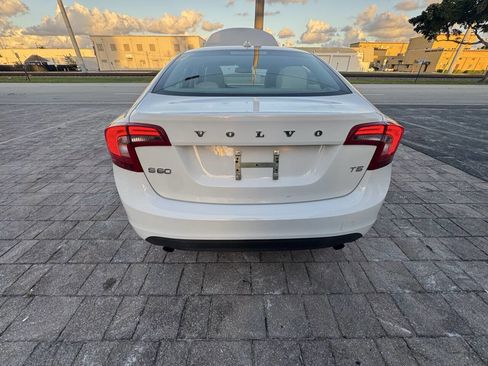 Used 2012 Volvo S60 T5 image 14
