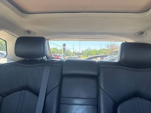 Used 2012 Cadillac SRX Luxury FWD image 24