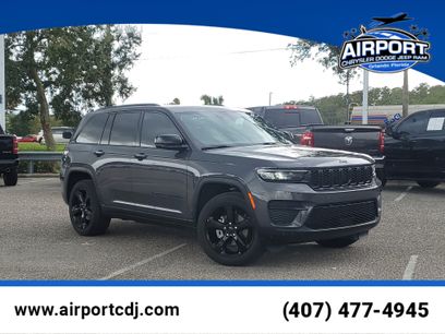 Used 2025 Jeep Grand Cherokee Altitude