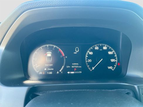 Used 2025 Honda Ridgeline TrailSport image 12