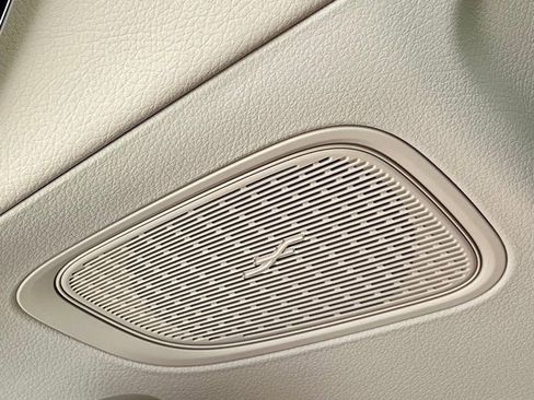 Certified 2026 Mercedes-Benz GLC 300 4MATIC image 36