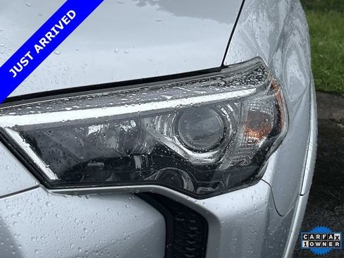 Used 2018 Toyota 4Runner SR5 Premium AWD/4WD image 7