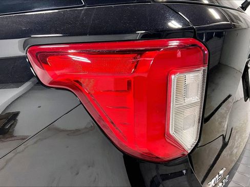 Used 2023 Ford Explorer XLT w/ Equipment Group 202A image 39