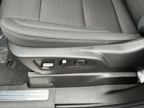 New 2026 GMC Sierra 1500 Elevation image 13