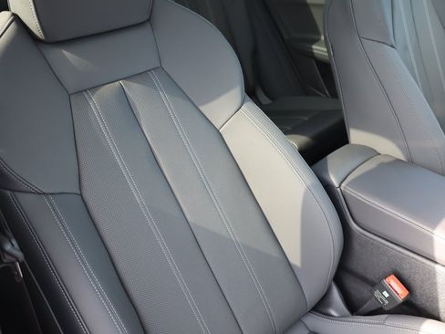 Used 2025 Audi Q5 Prestige AWD/4WD image 22