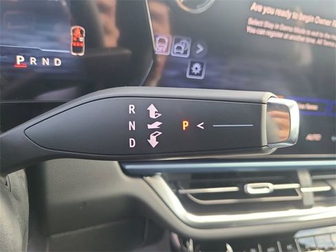 New 2026 Chevrolet Equinox EV LT image 28