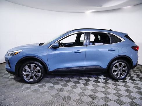 Certified 2025 Ford Escape Platinum image 6