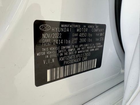 Used 2023 Genesis G70 3.3T w/ Sport Prestige Package image 10