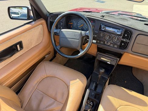 Used 1993 Saab 900 S FWD image 6