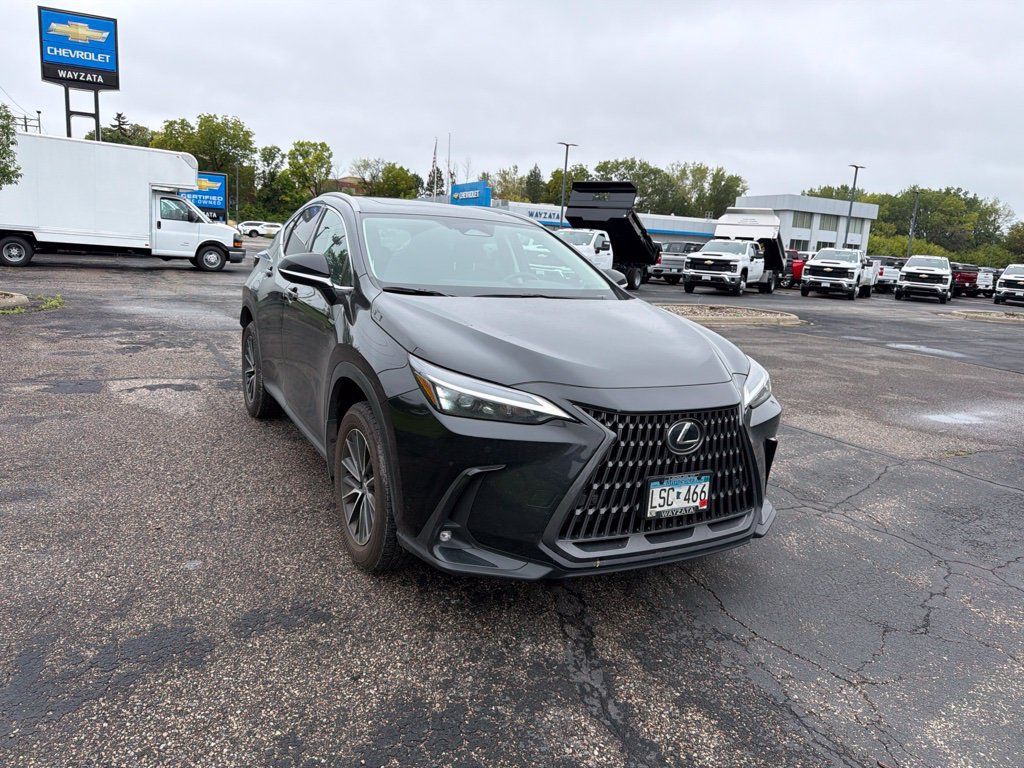 Used 2024 Lexus NX 350 AWD w/ Vision Package image 9