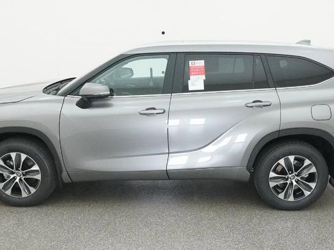 New 2026 Toyota Highlander XLE AWD/4WD image 38
