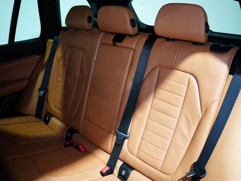 Used 2019 BMW X3 xDrive30i w/ Driving Assistance Package image 17