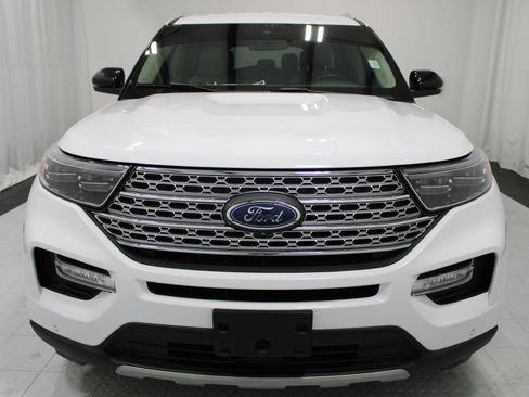 Used 2021 Ford Explorer Limited AWD/4WD image 3