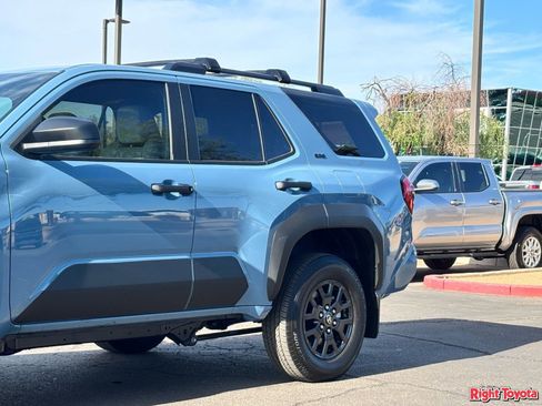 Certified 2026 Toyota 4Runner SR5 AWD/4WD image 9