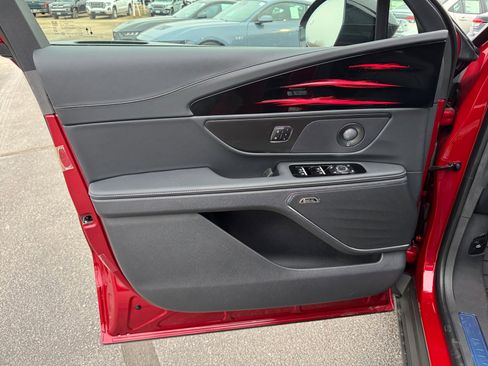 New 2026 Lincoln Nautilus Premier w/ Equipment Group 102A image 24