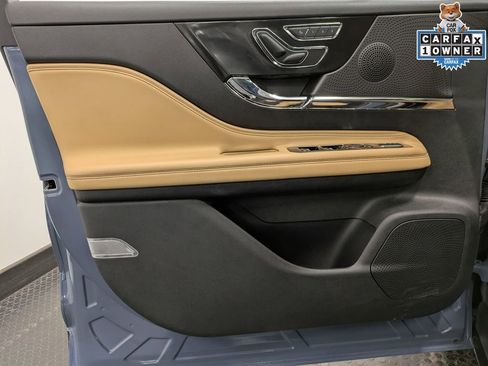 Used 2023 Lincoln Corsair Reserve w/ Equipment Group 201A AWD/4WD image 8