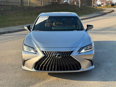 Certified 2024 Lexus ES 350 w/ Premium Package image 8