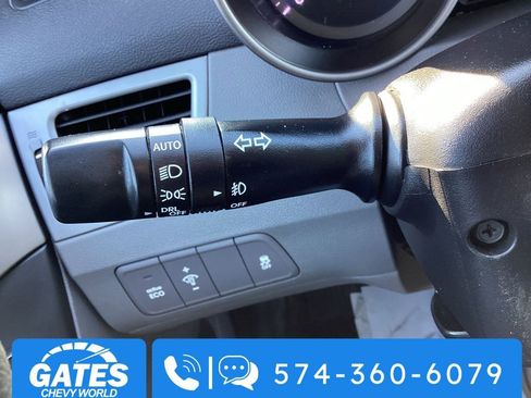 Used 2015 Hyundai Elantra SE w/ Option Group 02 image 19