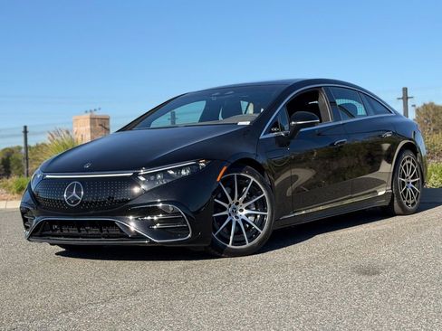 Certified 2023 Mercedes-Benz EQS 580 4MATIC Sedan image 2