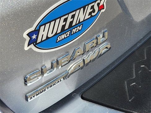 Certified 2025 Subaru Crosstrek 2.5i Limited w/ Crosstrek Mirror Package image 11