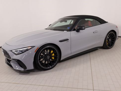 Used 2022 Mercedes-Benz SL 63 AMG 4MATIC image 3