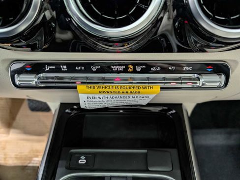 New 2026 Mercedes-Benz GLA 250 4MATIC image 28