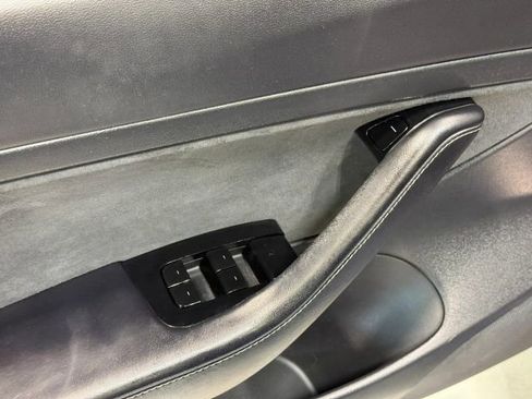 Used 2020 Tesla Model 3 RWD image 11