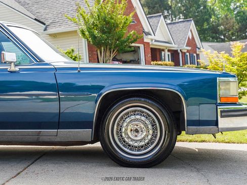 Used 1989 Cadillac Brougham RWD image 11