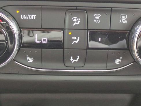 Certified 2023 Chevrolet TrailBlazer LT w/ Convenience Package FWD image 27