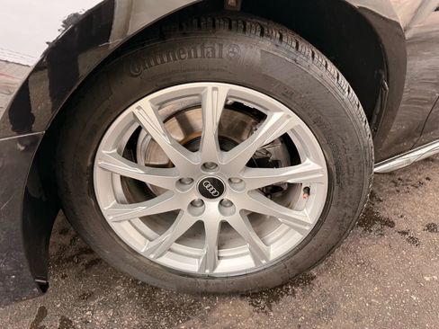 Used 2021 Audi A4 2.0T Premium w/ Convenience Package image 43