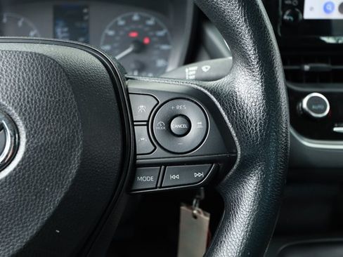 Used 2024 Toyota Corolla LE FWD image 13