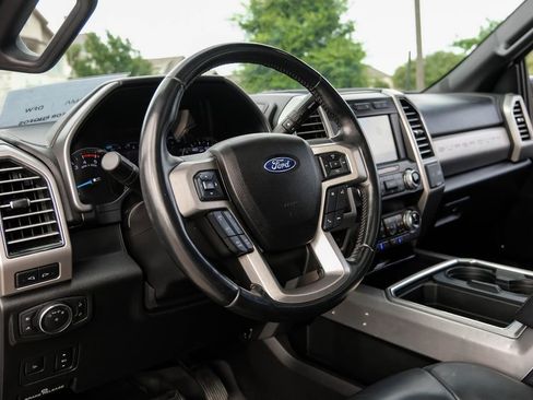 Used 2019 Ford F250 Platinum w/ Platinum Ultimate Package AWD/4WD image 11