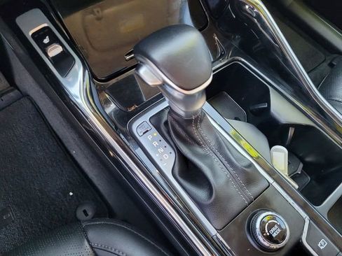 Used 2022 Kia Sorento SX image 16