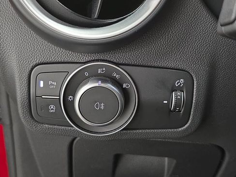 Used 2024 Alfa Romeo Stelvio Sprint RWD image 21