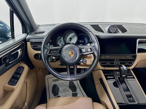 Certified 2023 Porsche Macan S AWD/4WD image 23