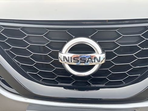 Used 2018 Nissan Sentra SR w/ SR Midnight Edition Package image 28
