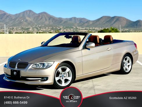 Used 2013 BMW 335i Convertible RWD image 1