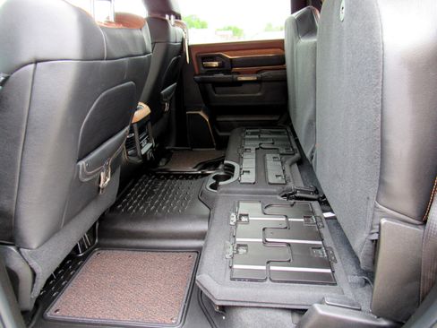 Used 2024 RAM 2500 Limited image 47