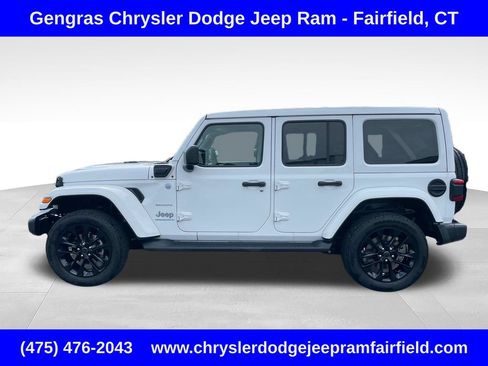 Used 2024 Jeep Wrangler Unlimited Sahara AWD/4WD image 4