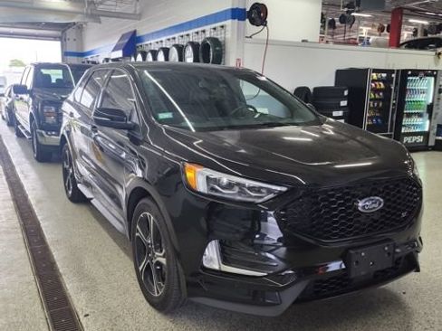 Used 2022 Ford Edge ST w/ Equipment Group 401A AWD/4WD image 11