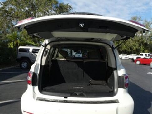 Used 2018 Nissan Armada SL w/ Premium Package image 13