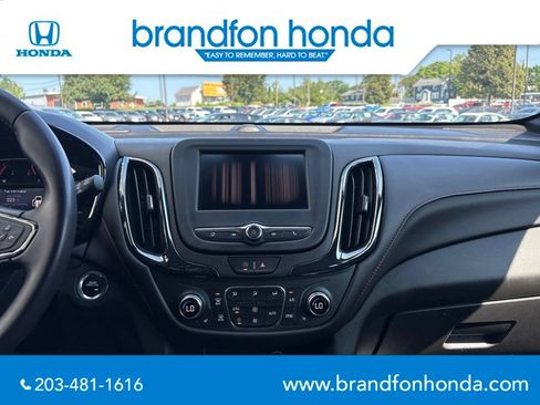 Used 2022 Chevrolet Equinox RS AWD/4WD image 19
