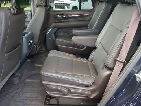 Used 2021 GMC Yukon Denali w/ Denali Premium Package AWD/4WD image 24