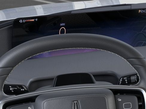 New 2025 Lincoln Navigator Reserve AWD/4WD image 13