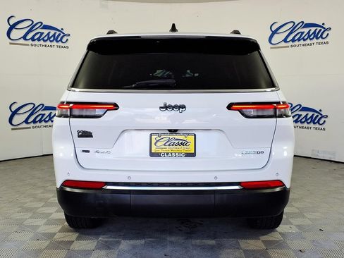 Used 2022 Jeep Grand Cherokee L Laredo w/ Luxury Tech Group I AWD/4WD image 4
