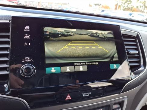 Certified 2022 Honda Pilot Special Edition image 6