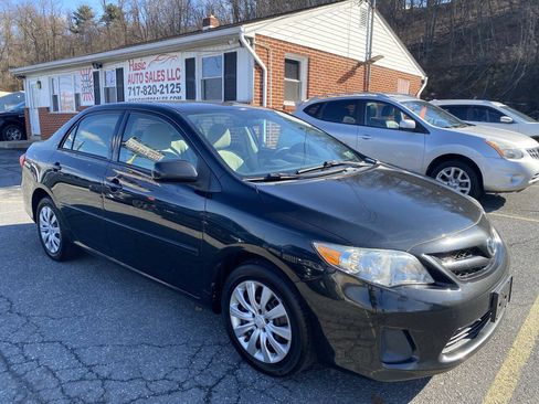 Used 2012 Toyota Corolla LE FWD image 1