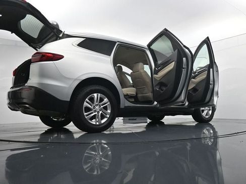 Used 2019 Buick Enclave Essence AWD/4WD image 48