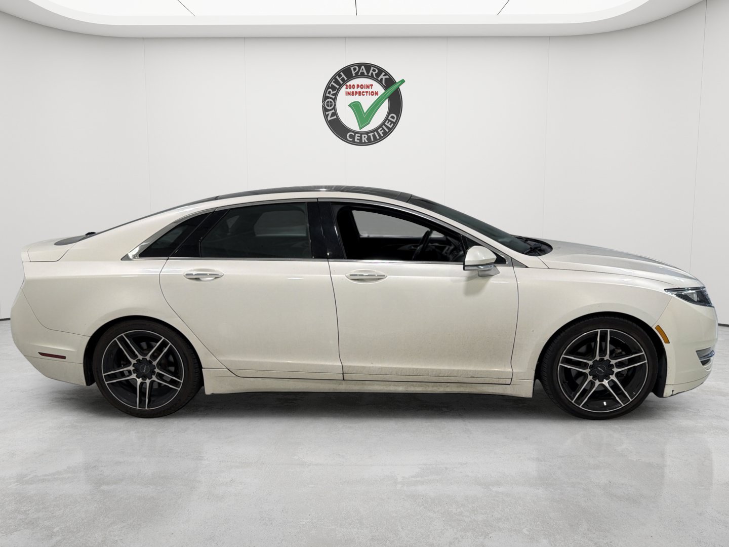 Used 2016 Lincoln MKZ Black Label AWD/4WD image 6